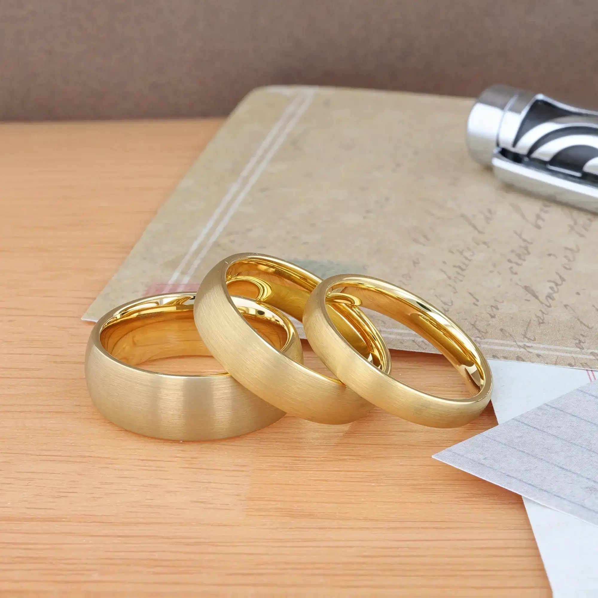 Nubia gold-plated tungsten ring, detail view